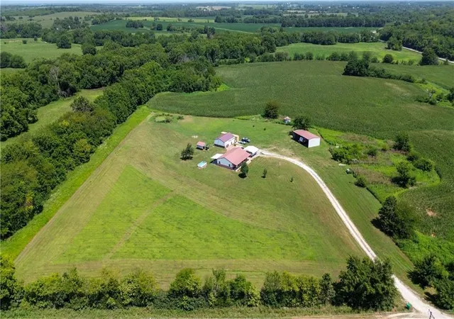 1st image of 1581 100th Rd, Urich, MO 64788 | MLS# 2631094