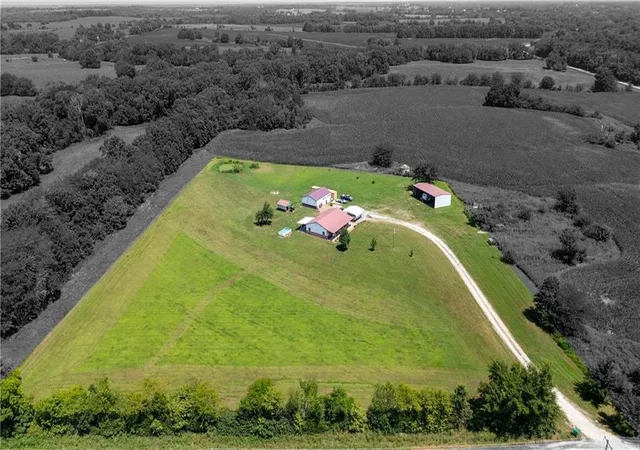 2nd image of 1581 100th Rd, Urich, MO 64788 | MLS# 2631094