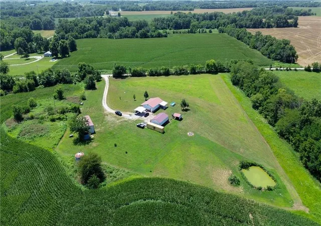 25th image of 1581 100th Rd, Urich, MO 64788 | MLS# 2631094