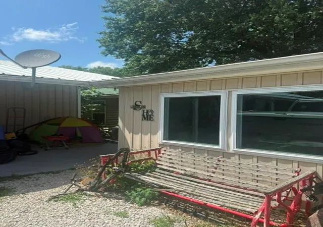 Homes for sale in Bolivar, MO | 1232 Park Ct, Bolivar, MO 65613 | MLS# 2631095