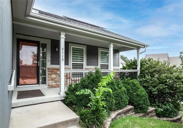 Photo 3 of Single family home for sale at 9119 N Garfield Ave, Kansas City, MO 64155 | MLS# 2631100 | Listing updated on 2026-08-13