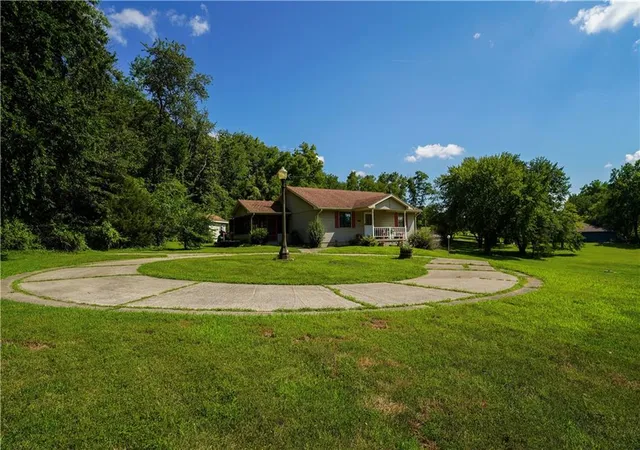 Homes for sale in Lexington, MO | 920 Gilead Rupe Rd, Lexington, MO 64067 | MLS# 2631103