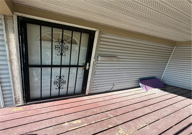 Photo 3 of Single family home for sale at 819 Monroe Ave, Kansas City, MO 64124 | MLS# 2631110 | Listing updated on 2026-07-27