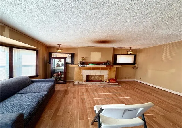 Photo 3 of Single family home for sale at 819 Monroe Ave, Kansas City, MO 64124 | MLS# 2631110 | Listing updated on 2026-07-27