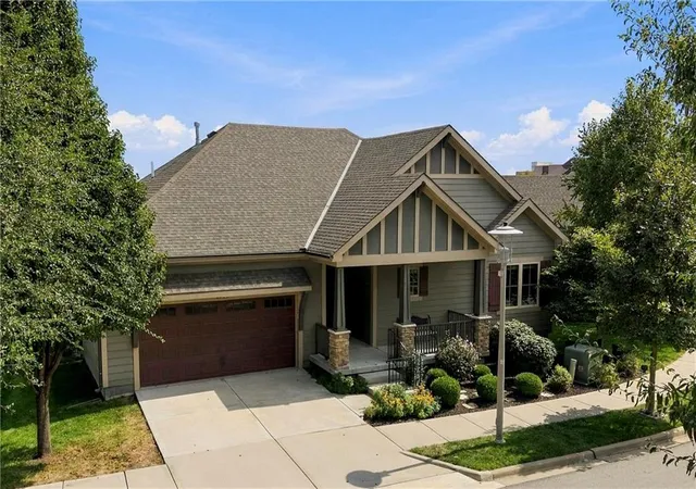 Photo 2 of Sale Pending at 8525 Cardinal St, Lenexa, KS 66219 | MLS# 2631118 | Listing updated on 2026-10-03