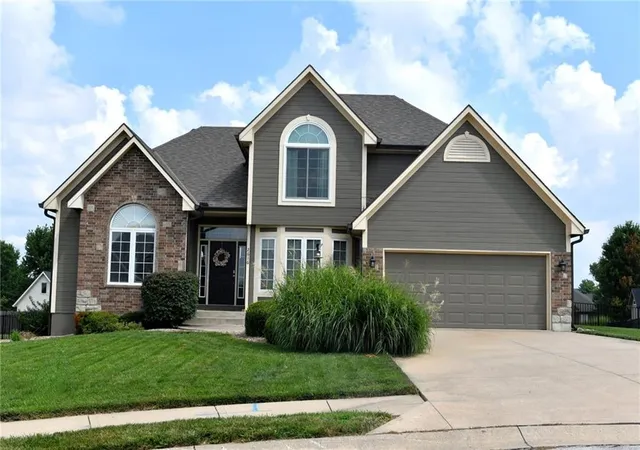 Photo 1 of Single family home for sale at 2616 Duncan Cir, Harrisonville, MO 64701 | MLS# 2631124 | Listing updated on 2026-10-06