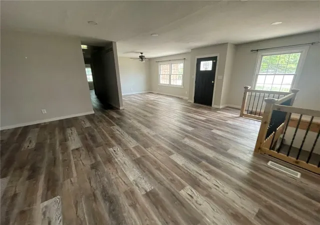 4th image of 1603 Highland Dr, Clinton, MO 64735 | MLS# 2631135