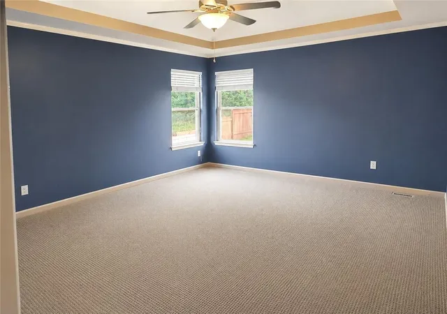 Photo 4 of Sale Pending at 412 Duncan Dr, Liberty, MO 64068 | MLS# 2631136 | Listing updated on 2026-09-01