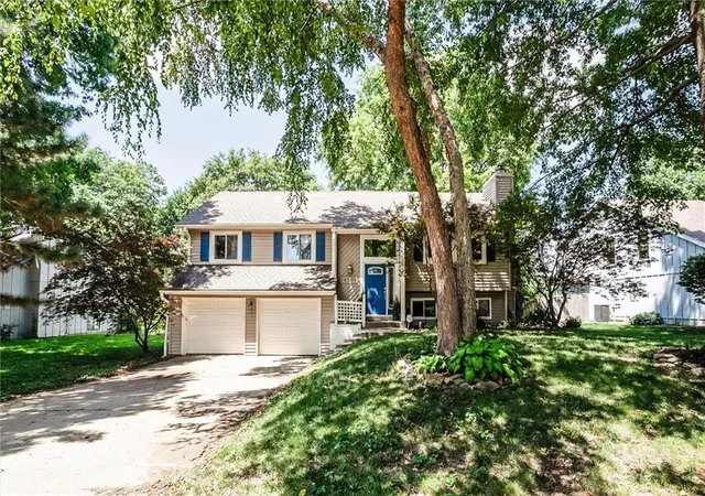 Homes for sale in Lenexa, KS | 14508 W 92nd St, Lenexa, KS 66215 | MLS# 2631149