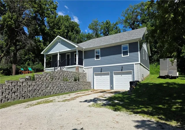 Photo 1 of Single family home for sale at 315 Harrington Ave, Saint Joseph, MO 64504 | MLS# 2631151 | Listing updated on 2026-08-22