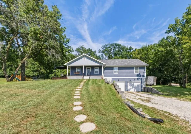 Photo 3 of Single family home for sale at 315 Harrington Ave, Saint Joseph, MO 64504 | MLS# 2631151 | Listing updated on 2026-08-22