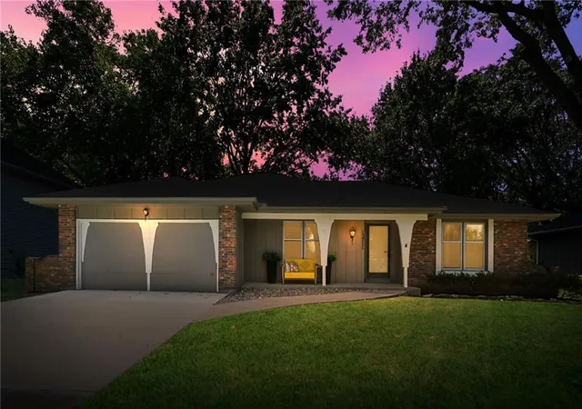 Photo 2 of Sale Pending at 13711 West 69th St, Shawnee, KS 66216 | MLS# 2631160 | Listing updated on 2026-09-01