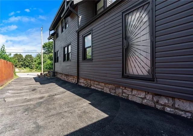 5th image of 5820 Prospect Ave, Kansas City, MO 64130 | MLS# 2631163