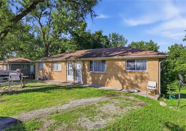 2nd image of 2109 Key Ln, Kansas City, KS 66106 | MLS# 2631176