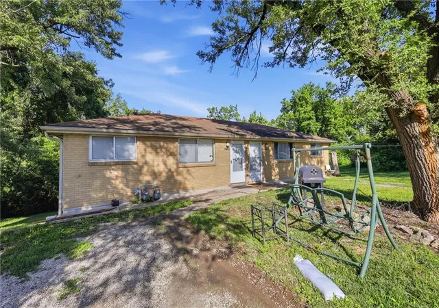 3rd image of 2109 Key Ln, Kansas City, KS 66106 | MLS# 2631176