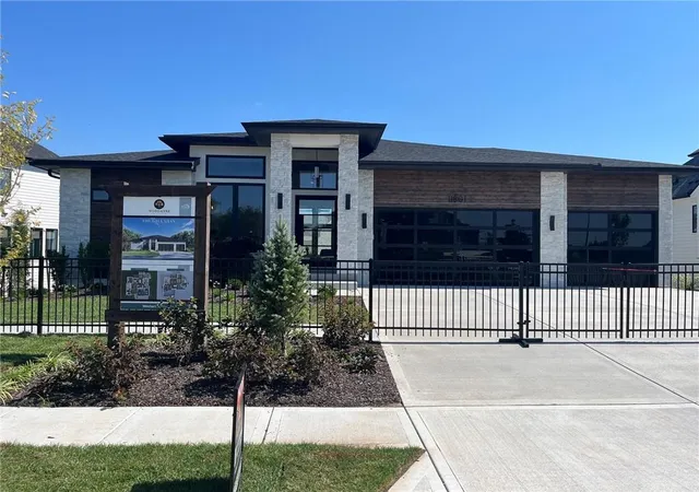 1st image of 11801 W 181st St, Overland Park, KS 66013 | MLS# 2631179