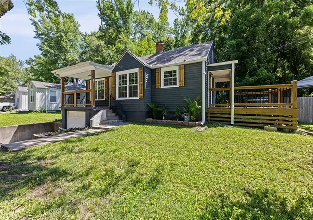 3rd image of 3311 N 57Th St, Kansas City, KS 66104 | MLS# 2631182