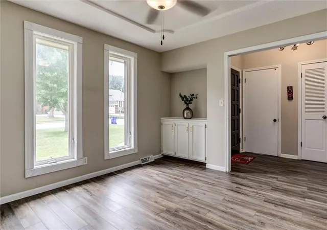 Homes for sale in Lenexa, KS | 12315 W 100Th Pl, Lenexa, KS 66215 | MLS# 2631183