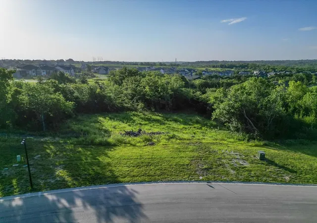 2nd image of 11525 Deer Ridge Dr, Olathe, KS 66061 | MLS# 2631185