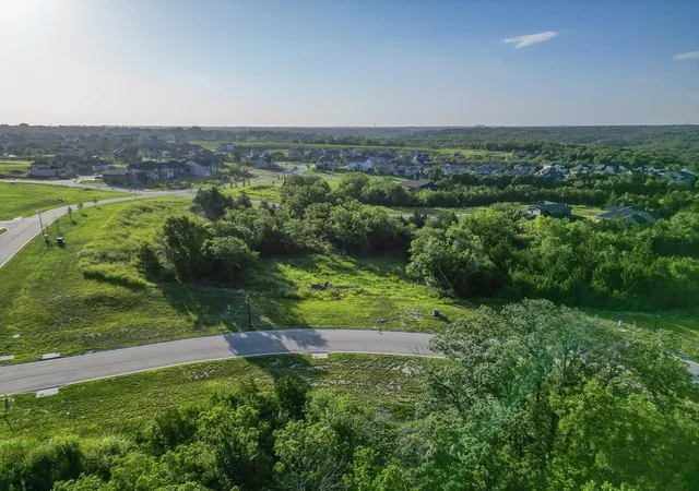 image of 11525 Deer Ridge Dr, Olathe, KS 66061 | MLS# 2631185