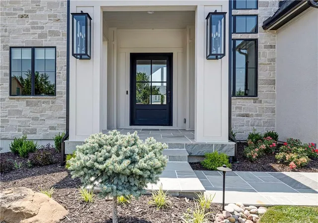 Photo 2 of Single family home for sale at 11721 West 181st St, Overland Park, KS 66013 | MLS# 2631186 | Listing updated on 2026-10-22