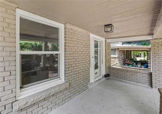 Photo 4 of Single family home for sale at 4102 Charlotte St, Kansas City, MO 64110 | MLS# 2631194 | Listing updated on 2026-09-01