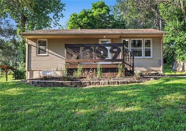 Photo 2 of Single family home for sale at 7809 E 48th Terrace, Kansas City, MO 64129 | MLS# 2631208 | Listing updated on 2026-08-28