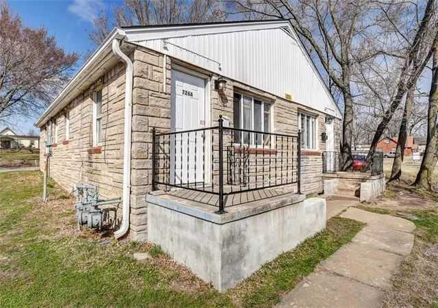 4th image of 726 N Noland Rd, Independence, MO 64050 | MLS# 2631228