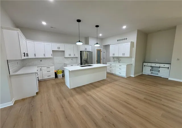 Photo 3 of Single family home for sale at 322 NE 51st Road, Warrensburg, MO 64093 | MLS# 2631236 | Listing updated on 2026-09-05