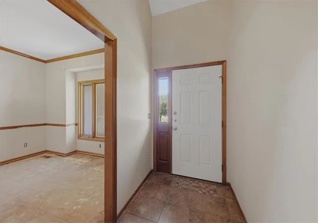 3rd image of 2227 Sw Park Avenue Cir, Blue Springs, MO 64015 | MLS# 2631238