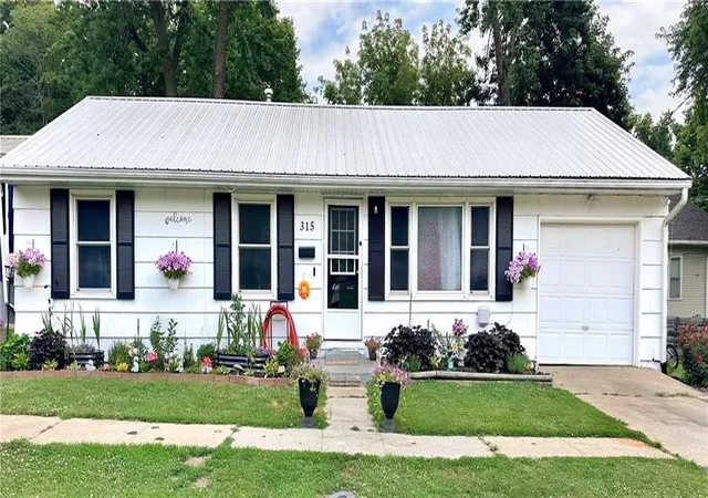 1st image of 315 Wilson St, Chillicothe, MO 64601 | MLS# 2631239