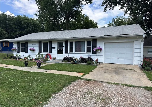 2nd image of 315 Wilson St, Chillicothe, MO 64601 | MLS# 2631239