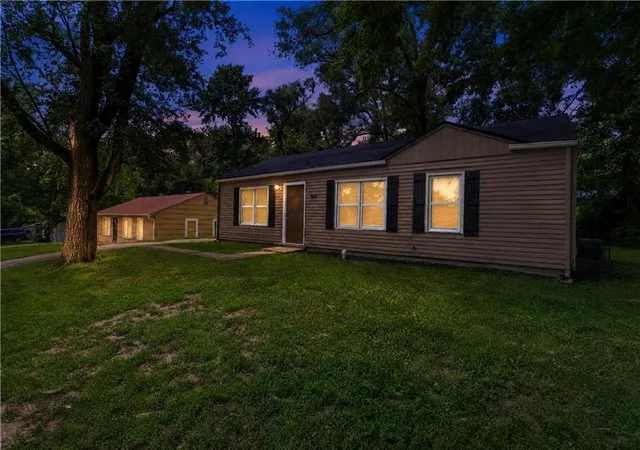 Photo 3 of Single family home for sale at 6014 Corona Ave, Kansas City, KS 66102 | MLS# 2631248 | Listing updated on 2026-08-18