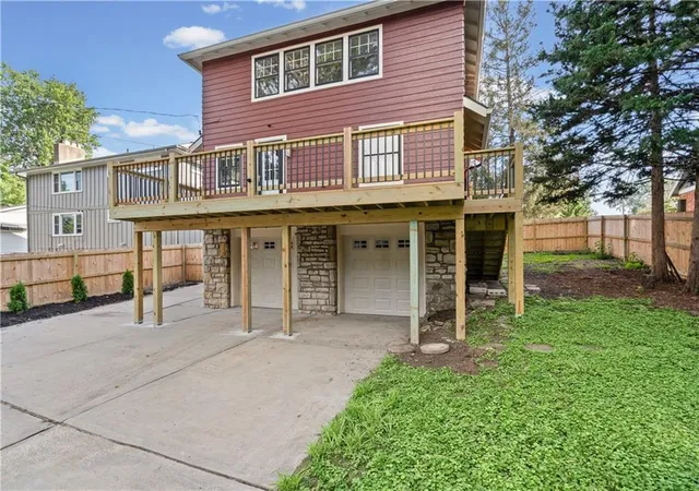 Photo 58 of Single family home for sale at 300 East 75th St, Kansas City, MO 64114 | MLS# 2631252 | Listing updated on 2026-10-09