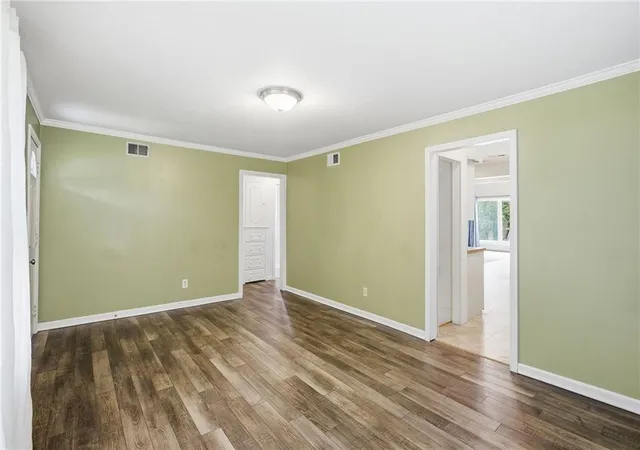Photo 4 of Sale Pending at 407 N Fairview Ave, Liberty, MO 64068 | MLS# 2631253 | Listing updated on 2026-08-17