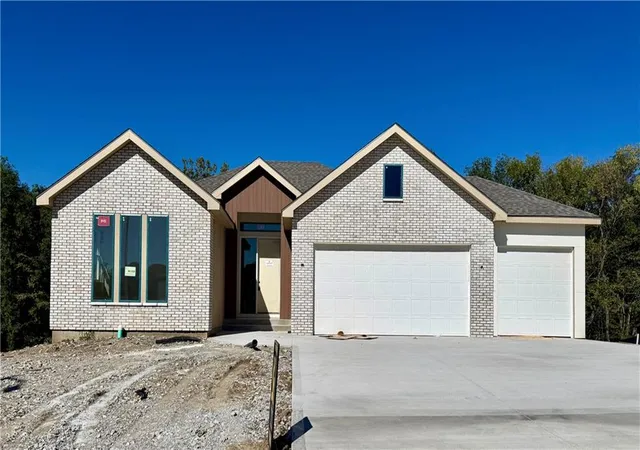 Photo 1 of Single family home for sale at 9004 N Everton Ave, Kansas City, MO 64153 | MLS# 2631254 | Listing updated on 2026-10-04