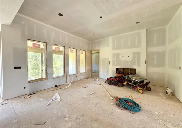 Photo 3 of Single family home for sale at 9004 N Everton Ave, Kansas City, MO 64153 | MLS# 2631254 | Listing updated on 2026-10-04