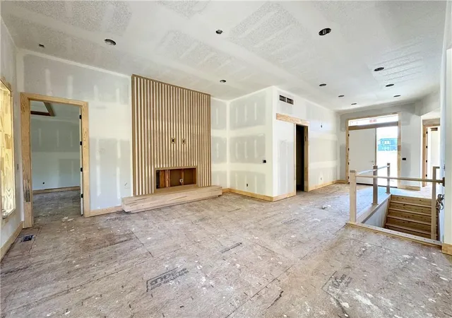 Photo 3 of Single family home for sale at 9004 N Everton Ave, Kansas City, MO 64153 | MLS# 2631254 | Listing updated on 2026-10-13