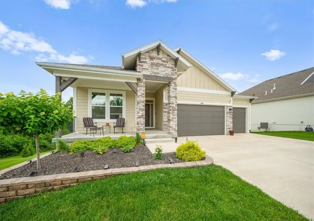 5th image of 8616 Laramie St, De Soto, KS 66018 | MLS# 2631257