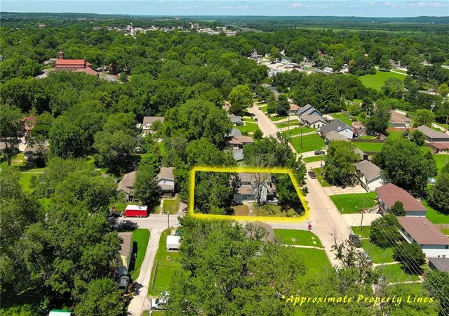 2nd image of 1716 S 5th St, Leavenworth, KS 66048 | MLS# 2631262