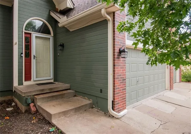 4th image of 1205 Se 12Th Cir, Lees Summit, MO 64081 | MLS# 2631265