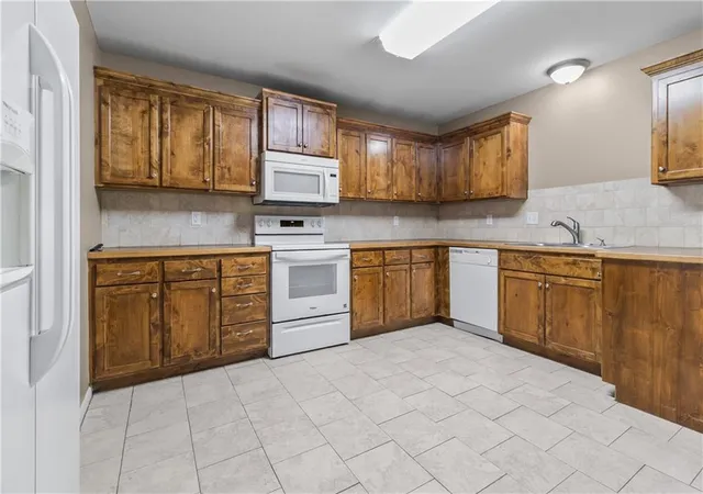 3rd image of 312 Grover St, Warrensburg, MO 64093 | MLS# 2631271