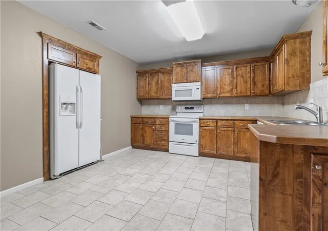 4th image of 312 Grover St, Warrensburg, MO 64093 | MLS# 2631271