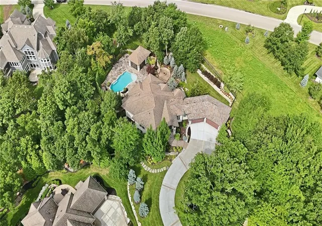 Photo 2 of Sale Pending at 100 Dunhill Ct, Belton, MO 64012 | MLS# 2631282 | Listing updated on 2026-09-04