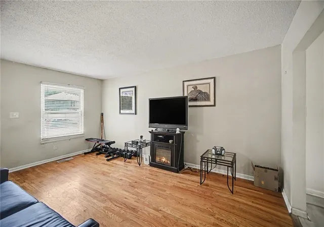 Photo 3 of Townhouse for sale at 8815 Sycamore Ave, Kansas City, MO 64138 | MLS# 2631285 | Listing updated on 2026-09-30