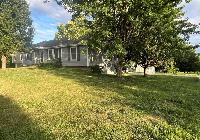 Homes for sale in Excelsior Springs, MO | 102 Carson Cir, Excelsior Springs, MO 64024 | MLS# 2631292