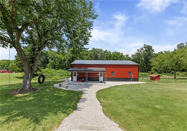 2nd image of 23108 S Eisele Rd, Cleveland, MO 64734 | MLS# 2631300