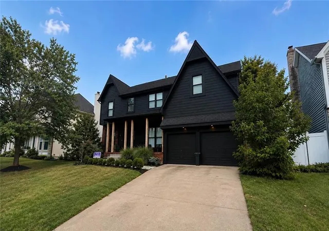 1st image of 8205 W 153rd St, Overland Park, KS 66223 | MLS# 2631308