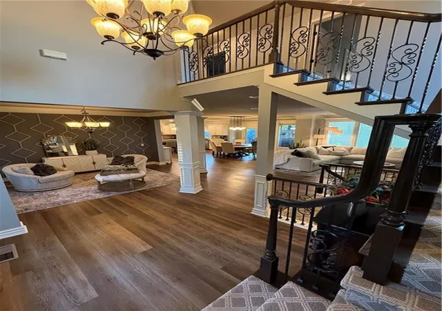 4th image of 1708 Ne Woodland Shores Ln, Lees Summit, MO 64086 | MLS# 2631319