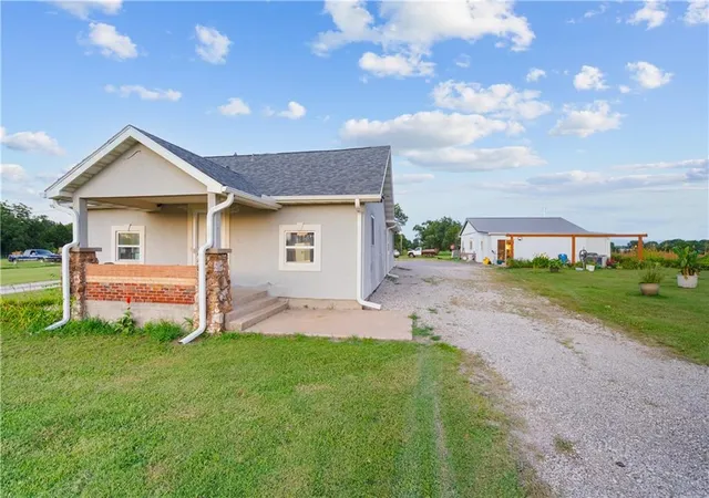Homes for sale in Coffeyville, KS | 1448 Cr 5160 N/a, Coffeyville, KS 67337 | MLS# 2631326